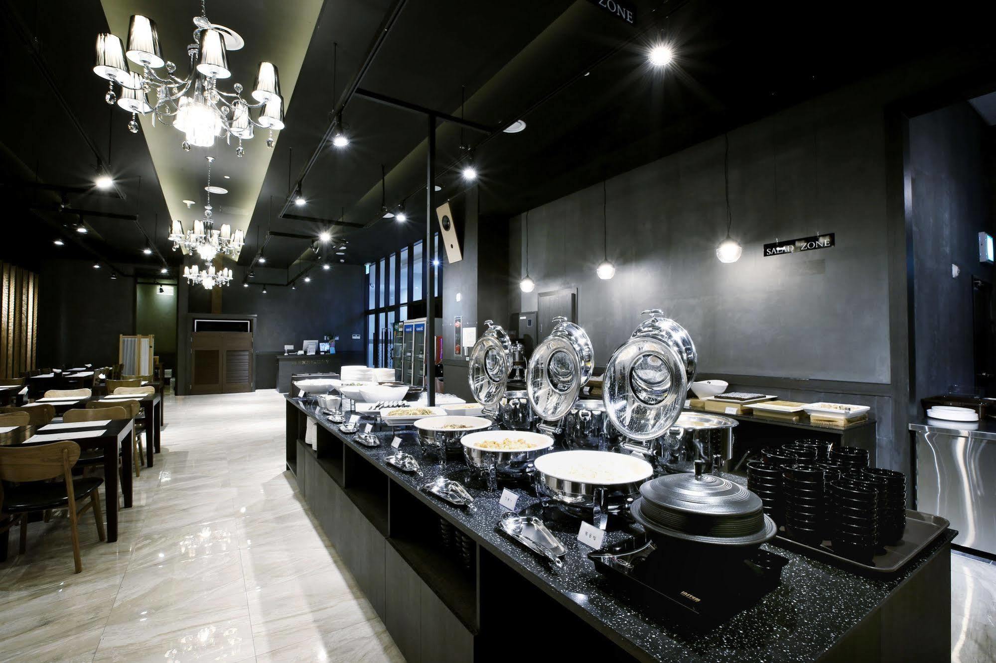 Golden City Hotel Dongdaemun Сеул Екстер'єр фото