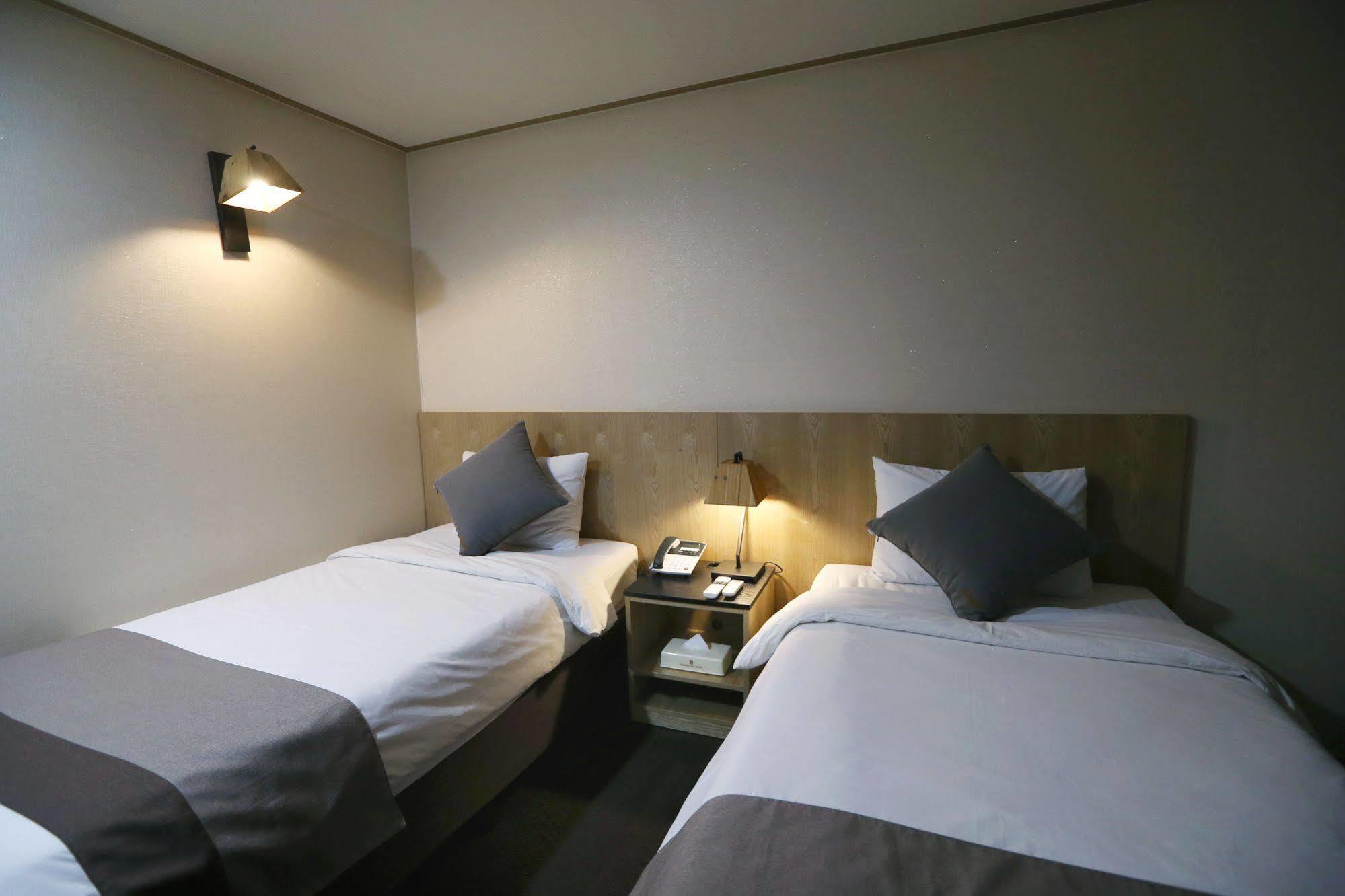 Golden City Hotel Dongdaemun Сеул Екстер'єр фото